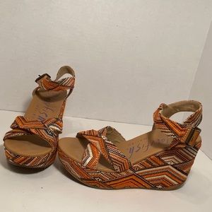 Blowfish shoes orange wedges size 8 sandals